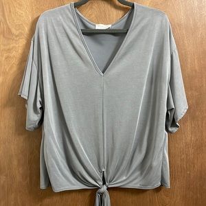 Grey tee with tie